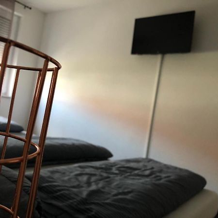 Sweet Park Appartements Rheinhausen Exterior foto